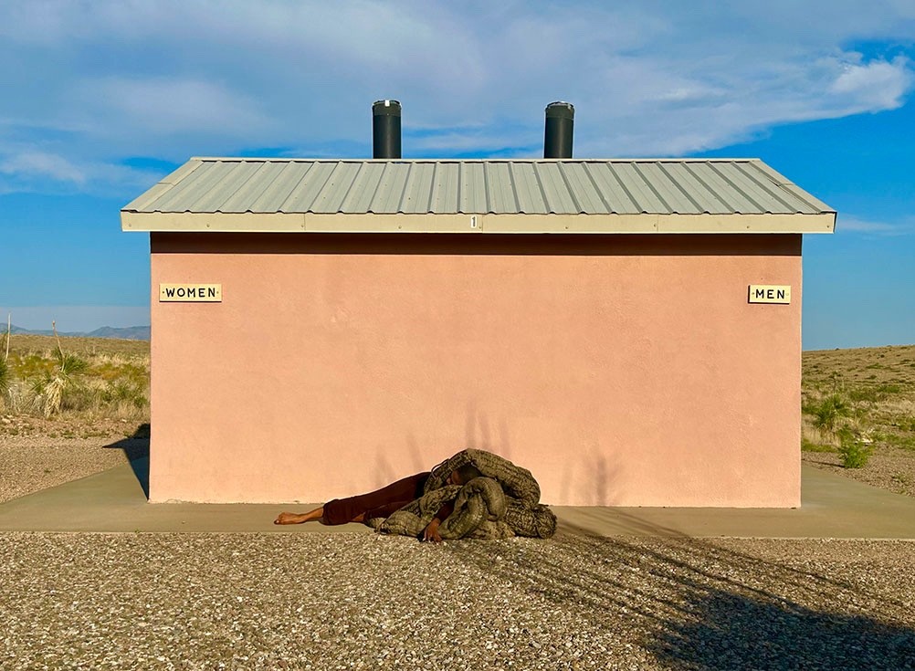 Melissa Sutherland Moss.
Documentation of performance; archival inkjet
print on exhibition canvas with artist
-
made frame
32 x 25 in.